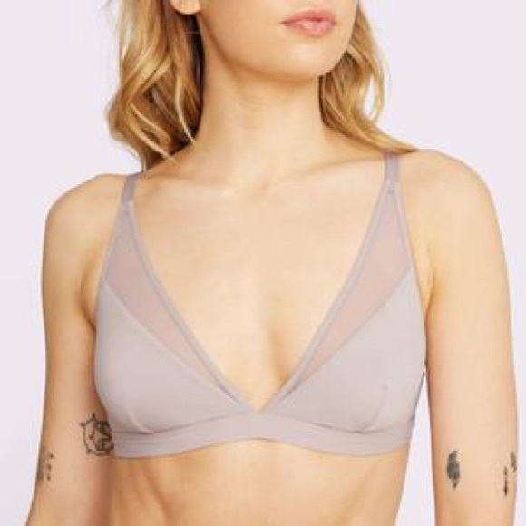 Parade Other - NWT Parade Plunge Bralette in Sandcastle Re:Play